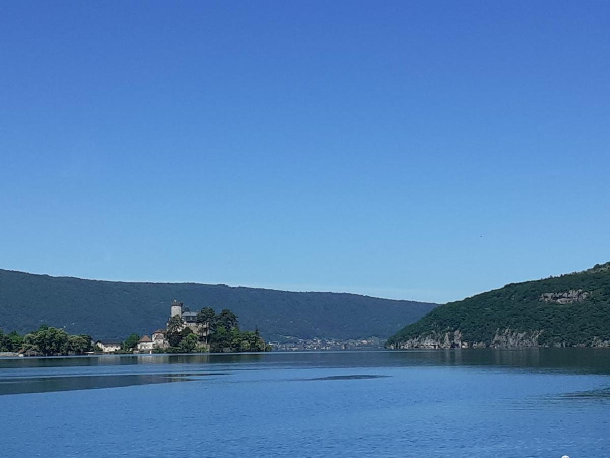 La Carte Postale Duingt Exterior foto